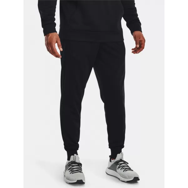  Pantaloni de trening pentru bărbați UNDER ARMOUR UA ARMOUR FLEECE JOGGERS 1373362-001 NEGRU 