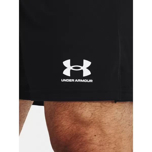  Pantaloni scurți pentru bărbați UNDER ARMOUR CHALLENGER CORE SHORT 1372691-001 NEGRU 
