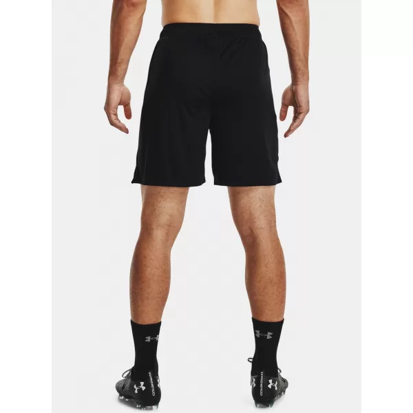  Pantaloni scurți pentru bărbați UNDER ARMOUR CHALLENGER CORE SHORT 1372691-001 NEGRU 
