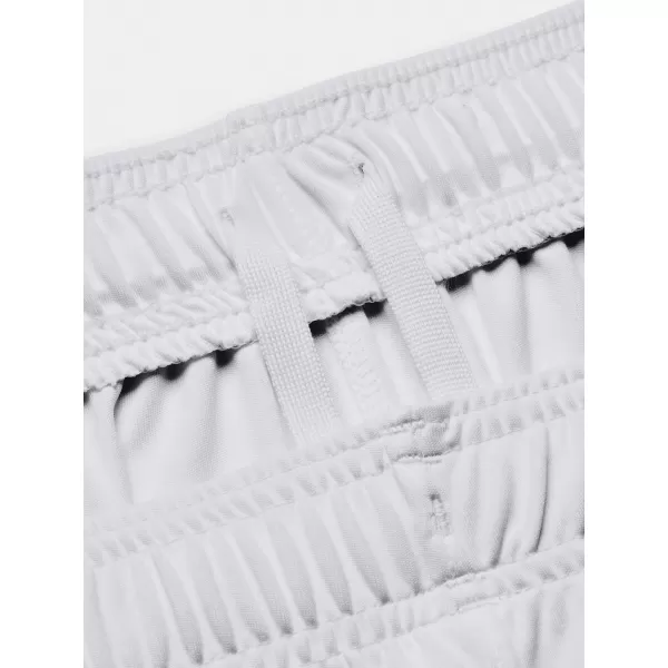  Pantaloni scurți pentru bărbați UNDER ARMOUR CHALLENGER CORE SHORT 1372691-100 ALB 