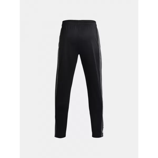  Pantaloni de trening pentru bărbați UNDER ARMOUR BRAWLER PANT 1366213-001 NEGRU 