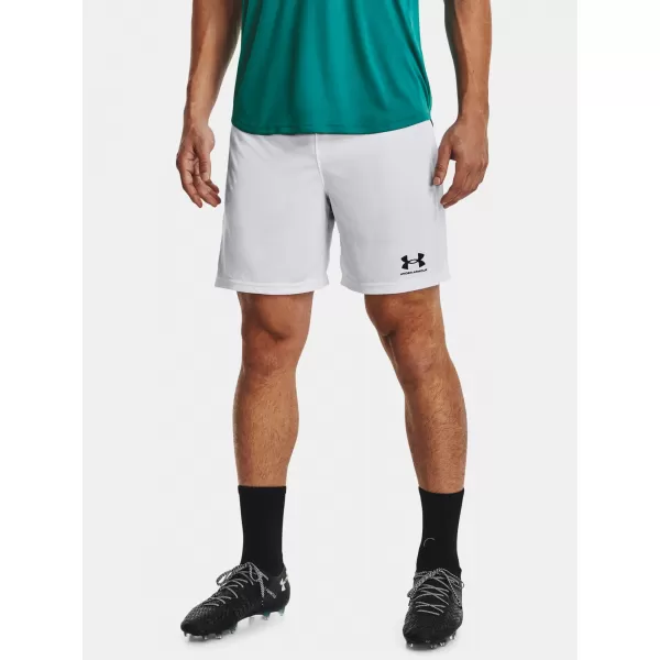 Pantaloni scurți pentru bărbați UNDER ARMOUR CHALLENGER CORE SHORT 1372691-100 ALB 