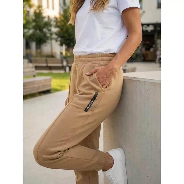  Pantaloni de trening pentru femei SAM 73 EDWINA WK 799 DE AUR 