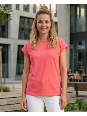 Tricou pentru femei SAM 73 MIRANDA WT 913 ZMEURA USOARA