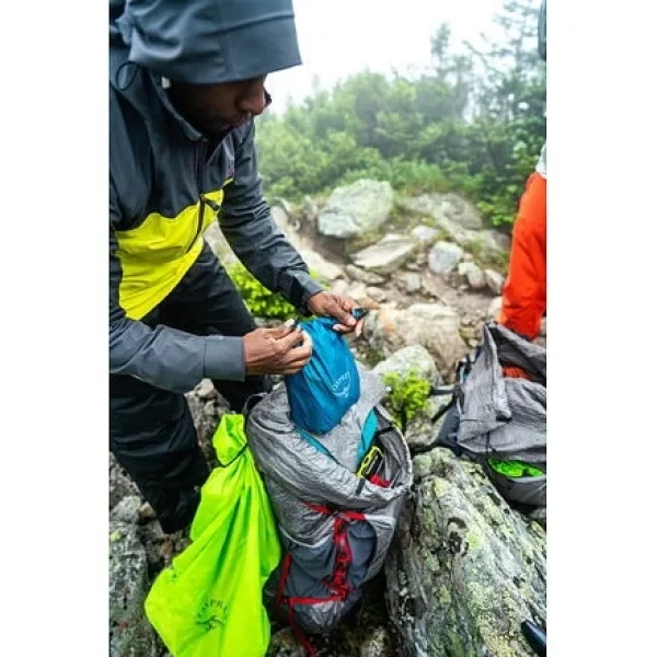  Sac OSPREY UL DRY SACK 20 NEGRU 