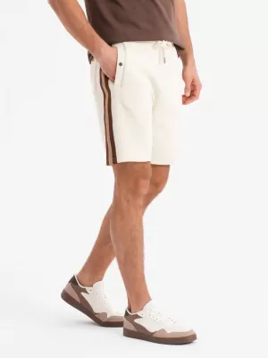 Pantaloni scurți pentru bărbați OMBRE OM-SRSK-0156 CREMĂ