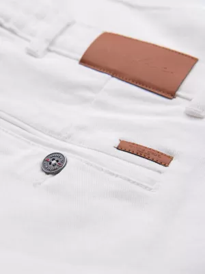 Pantaloni scurți pentru bărbați OMBRE OM-SRDS-0162 ALB