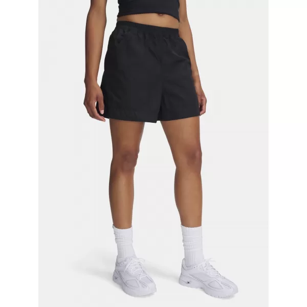  Pantaloni scurți de damă UNDER ARMOUR UNSTOPPABLE UTILITY SHORT 1389667-001 NEGRU 