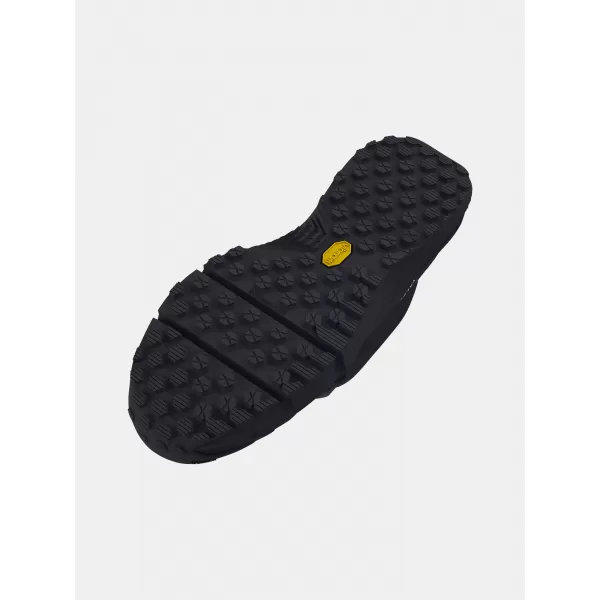  Pantofi pentru bărbați UNDER ARMOUR CHARGED VALSETZ MID 3027382-001 NEGRU 