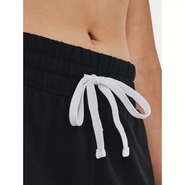  Pantaloni de trening pentru femei UNDER ARMOUR RIVAL TERRY GRAPHIC JOGR 1379437-001 NEGRU 
