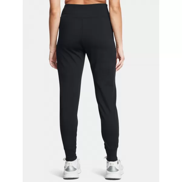  Pantaloni de trening pentru femei UNDER ARMOUR MOTION JOGGER 1375077-002 NEGRU 