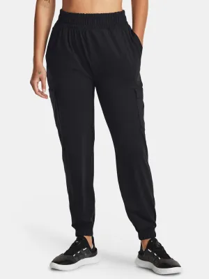 Pantaloni de trening pentru femei UNDER ARMOUR MERIDIAN CARGO JOGGER 1382524-001 NEGRU