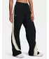 Pantaloni sport de damă UNDER ARMOUR ICON CRINKLE TEAR-AWAY PANT 6000277-001 NEGRU