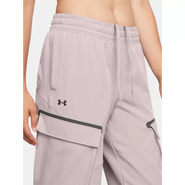  Pantaloni sport de damă UNDER ARMOUR UNSTOPPABLE CARGO PANT 1386481-015 GRI 