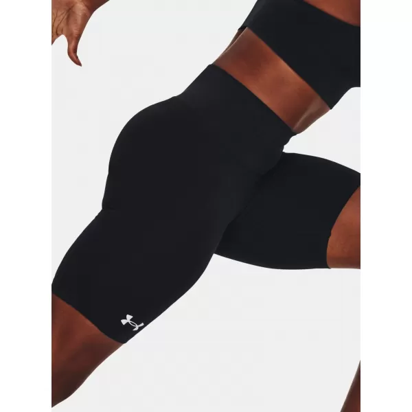  Pantaloni scurți de damă UNDER ARMOUR TRAIN SEAMLESS SHORT 1379151-001 NEGRU 