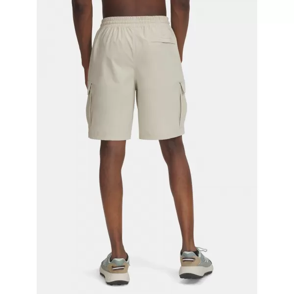 Pantaloni scurți pentru bărbați UNDER ARMOUR VIBE WOVEN CARGO SHORT 1386560-289 MARO 