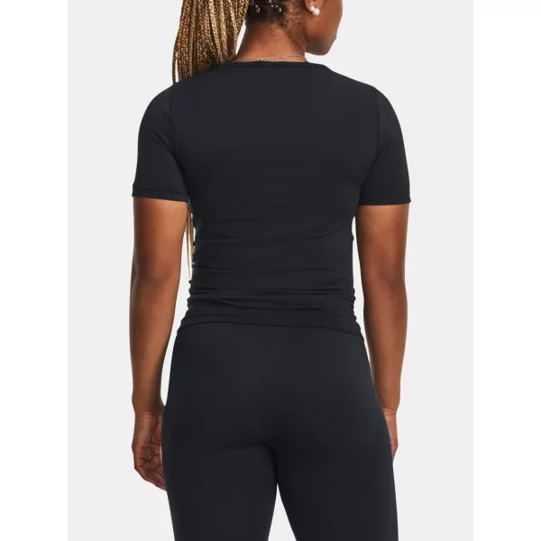  Tricou pentru femei UNDER ARMOUR TRAIN SEAMLESS SS 1379149-001 NEGRU 
