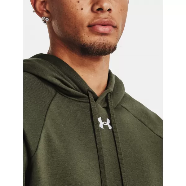  Hanorac pentru bărbați UNDER ARMOUR RIVAL FLEECE HOODIE 1379757-390 VERDE 
