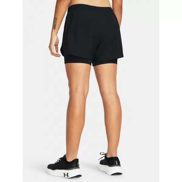  Pantaloni scurți de damă UNDER ARMOUR FLY BY 2-IN-1 SHORTS 1382440-001 NEGRU 
