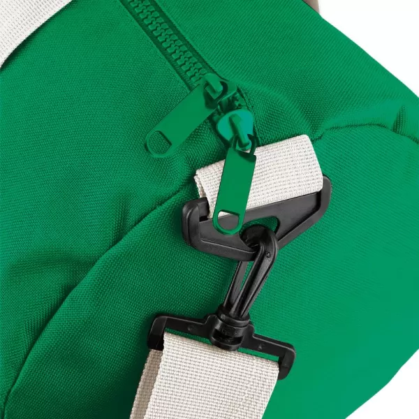  | BG 140 KELLY GREEN/OFF WHITE BagBase 