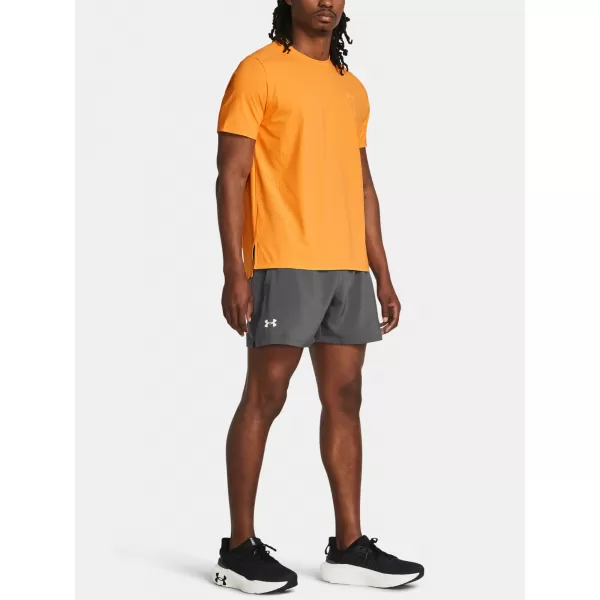  Pantaloni scurți pentru bărbați UNDER ARMOUR LAUNCH 5'' SHORTS 1382617-025 GRI 