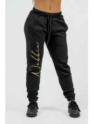 Pantaloni de trening Nebbia largi Signature INTENSE 846 BLACK/GOLD pentru femei